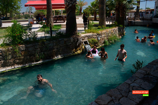 piscina de cleopatra aguas termales